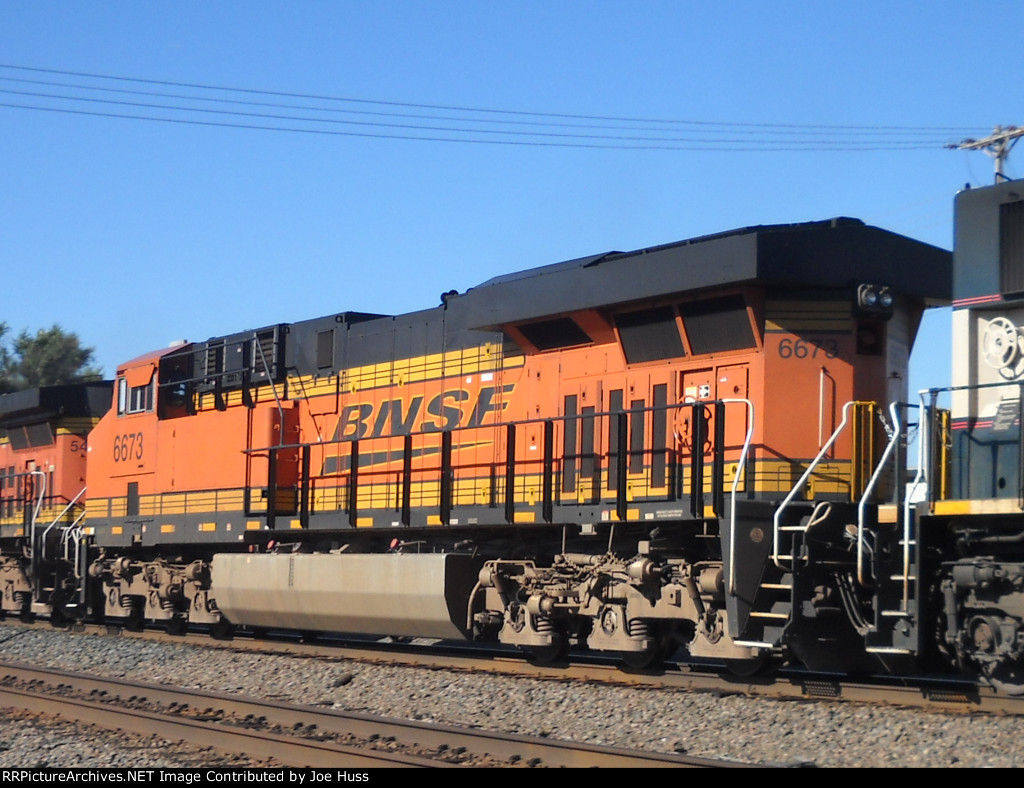 BNSF 6673